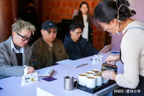 第十二届上海国际潮流饮品创意制作大赛PG麻将胡了咖博士商用全自动咖啡机助(图6)